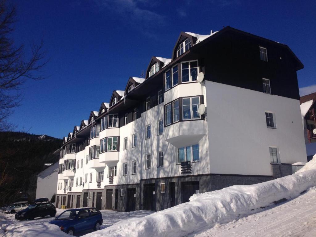 Apartments Monika Špindlerŭv Mlýn Buitenkant foto